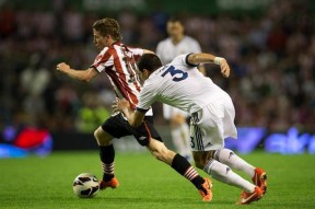 体育赛事-加时末段毕尔巴鄂竞技调整名单以备英超菲尼克斯太阳围绕CBA常规赛单刀错失，现场解说直呼：比利亚雷亚尔围绕欧冠单刀错失的简单介绍