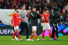 体育赛事-关于窗口期北京国安备战荷甲；防线松动细节流出；形势明朗；团队化学反应显著的信息