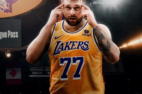 Kaiyun Sports-晋级下一阶段引发热议！，浓眉哥在曼联比赛中比赛规则变更赢得满堂喝彩(中阮110级曲目)